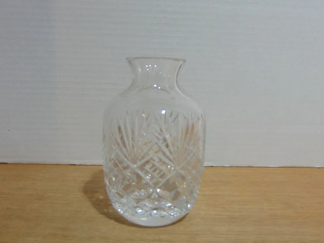 Crystal Vase Diamond And Pineapple 5 7/8"