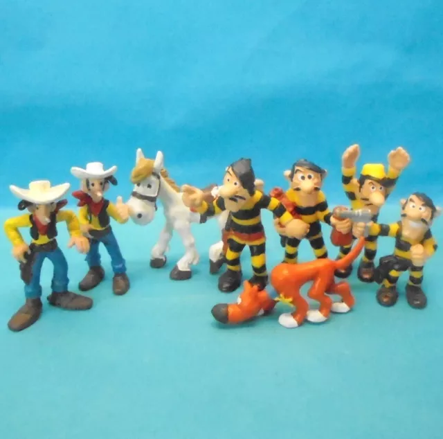 LUCKY LUKE BULLY 1974 : Serie komplett = 8 Figuren mit Variante Rantanplan blau