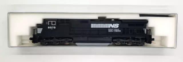 Kato N Scale 176-3702 GE C44-9W Norfolk Southern #8979