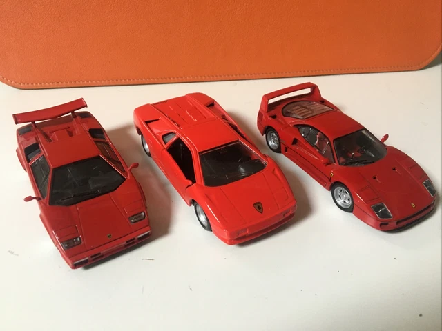 OPO 10 – Lot De 3 Voitures Miniatures SEAT 1/43 – Cordoba SX + Mii + Altea XL – Modèles Métallisés Avec Socle Et Boîte Officielle SEAT