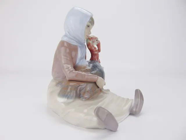 Lladro Figurine Girl with Turkey 4569 Spanish Porcelain Lady Figures 3