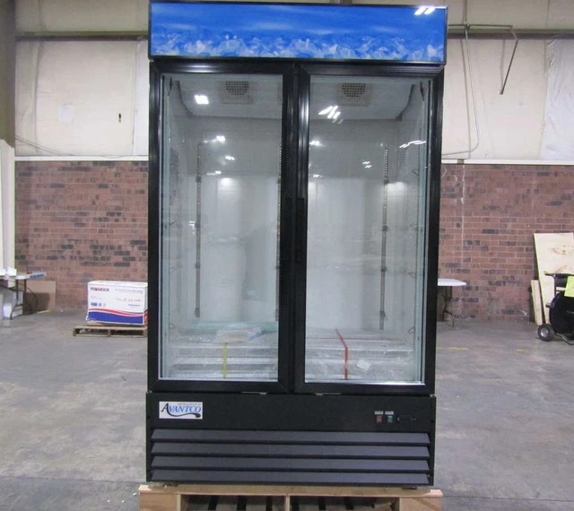 Avantco 48" 2 Glass Swing Door Refrigerated Merchandizer GDC-40-HCB