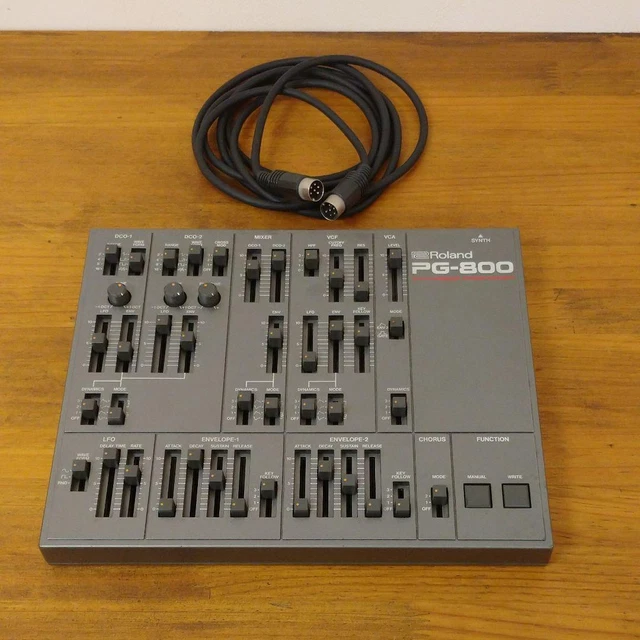 Programmateur de synthétiseur Roland PG-800 avec câble Fonction testée...