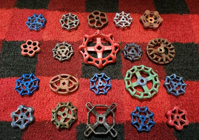 Vintage lot of 20 Faucet Handles Steampunk Industrial Valve Water Knobs Art