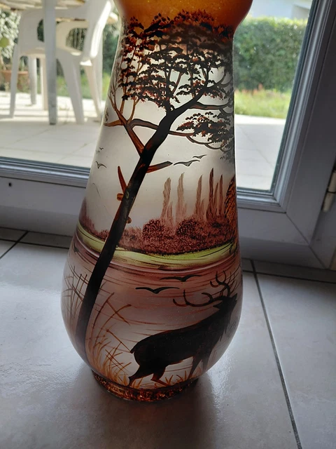 GRAND VASE ART deco des années 30 en opaline Blanc jaune, de style