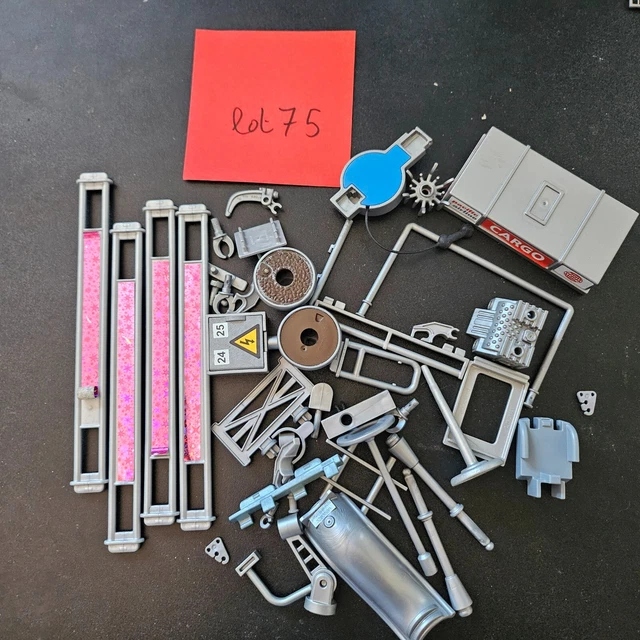 VENTE DE STOCK lot de pièces détachées Playmobil (DANS L ETAT) réf 103