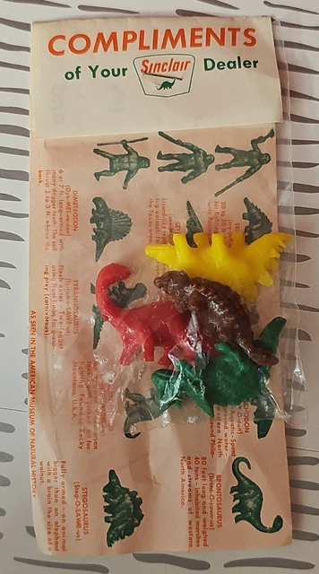 VTG 1961 SINCLAIR GAS OIL COMPLIMENTS OF YOUR SINCLAIR DEALER Plastic DINOSAURS