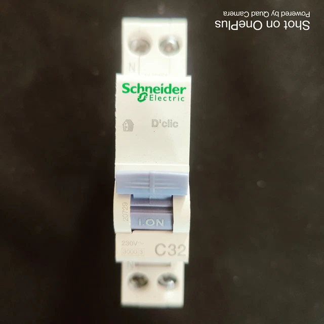 Schneider Electric - Acti9, iC60N disjoncteur 4P 16A courbe C - A9F77416