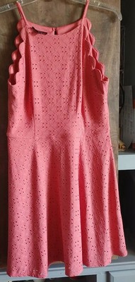 New Fortune & Ivy Taliyah Scallop Detail Knit Dress vintage pink Size Medium
