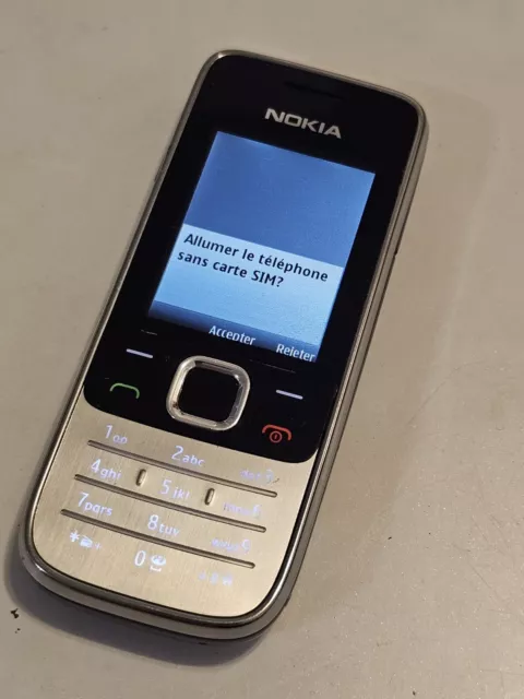 téléphone portable Nokia 2730c 1 type RM 578 sans chargeur