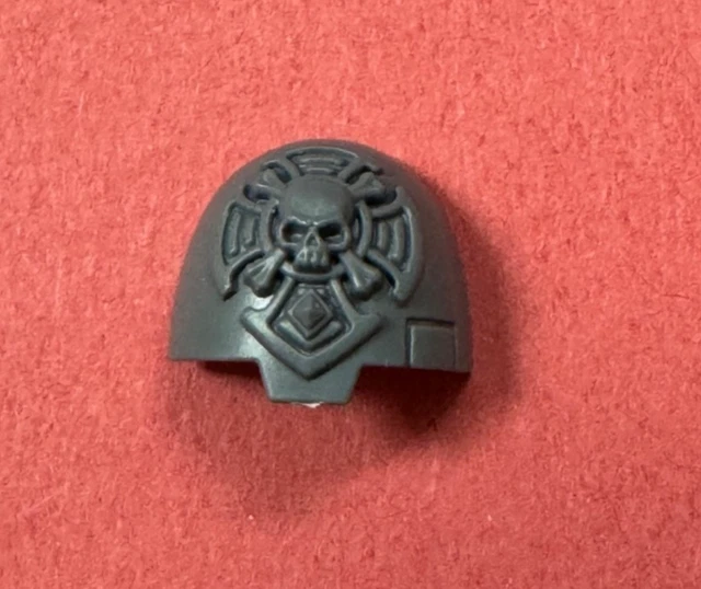 NEW SPACE MARINE Assault Terminators SGT CRUX TERMINATUS SHOULDER PAD ...