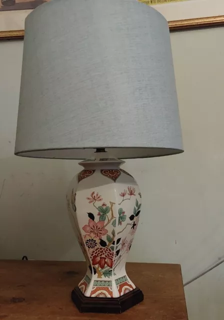 Vintage Oriental Style - Ginger Jar Ceramic Table Lamp  Floral Wooden Base