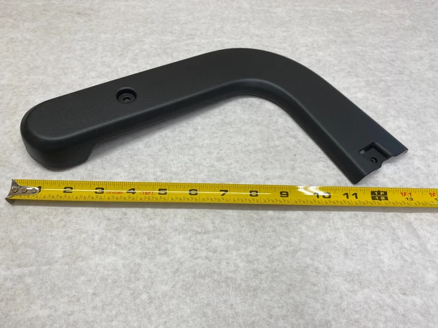 For 2019-2022 GMC Acadia 2nd Row Passenger Side captain seat Hinge cover inboard