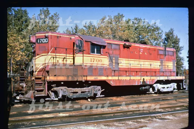 D DUPLICATE SLIDE - Louisville & Nashville L&N 1700 EMD GP-7 Switcher Trucks