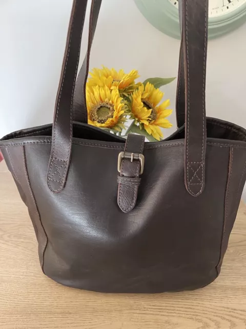 Fat face small on sale buckle tote bag
