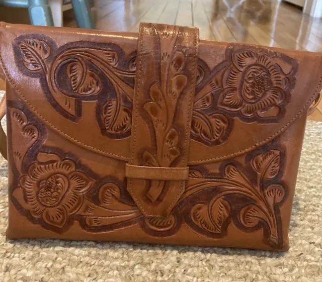 Women’s Vintage Western Tooled Genuine Brown Leather Purse