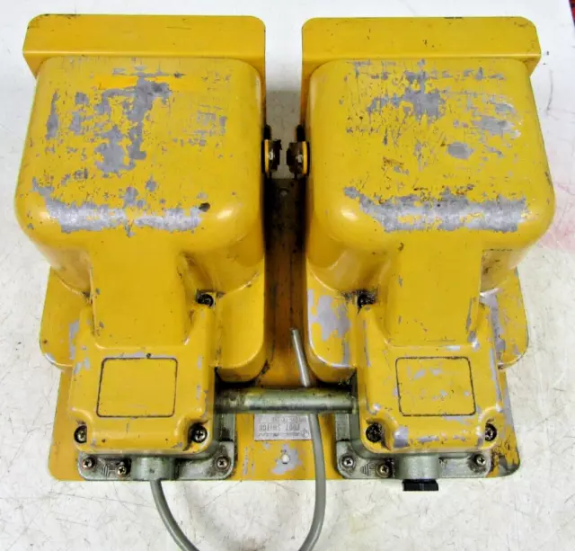 🔥 Osaka Jidodenki J OJIDEN GFL-TW-SM2K3 DOUBLE FOOT SWITCH