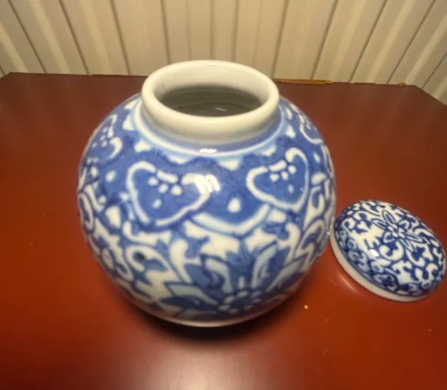 3” Chinese Blue and White Porcelain Small Lid Jar Urn 3