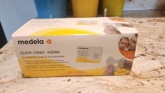Medela Quick Clean Breast Pump and Accessory Wipes, 40 Individually Packed Wipes