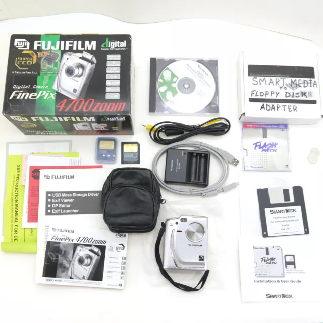 [NEAR MINT] Fujifilm Fuji FinePix 4700 Z Camera From Japan, Box, Smart Media