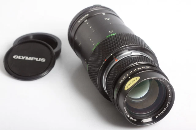 Olympus OM-System Zuiko Auto-Macro 4,5/135 + Macro Adapter 80-135 (Zubehörpaket)