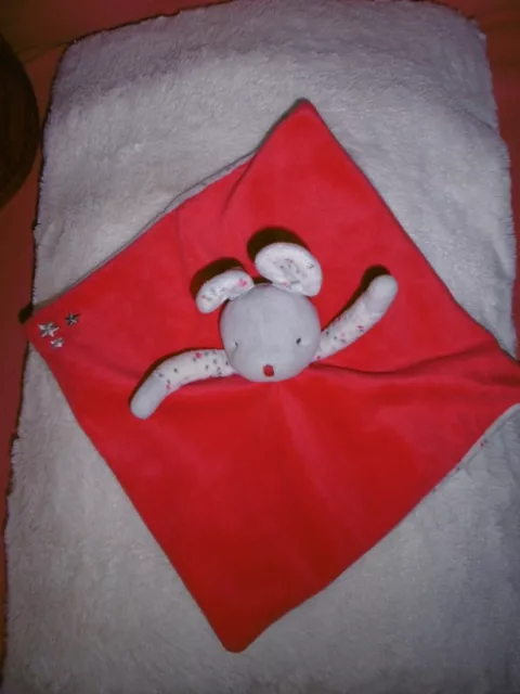 Doudou Plat Obaibi Okaidi Lapin Rouge et Gris Etoile Etat  NEUF