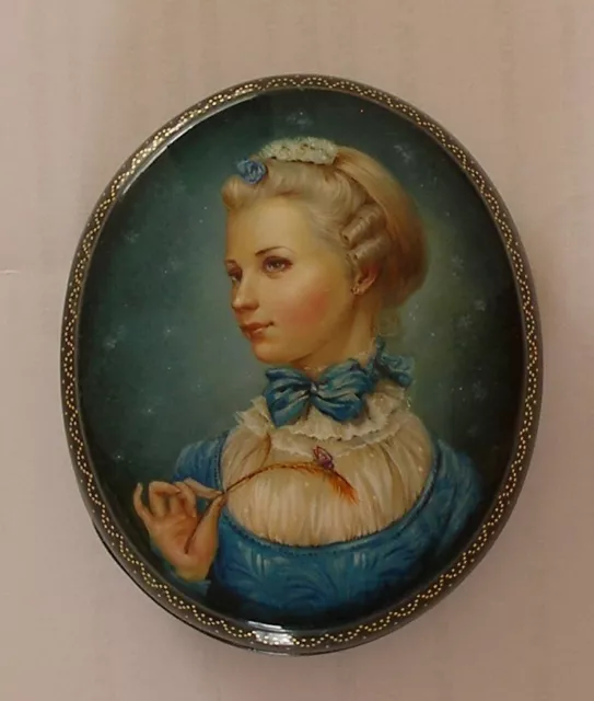 Lackkunst! Lupenmalerei! Stimmungsvolle Lackdose. Junge Dame. SCHÖNES GESCHENK