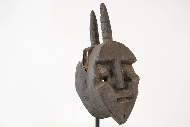 Distressed Ijo (Ijaw) Mask 14.75" - Nigeria - African Art 3