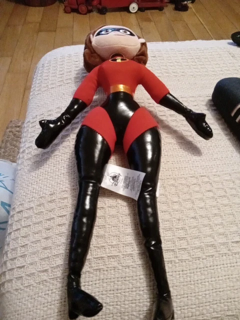 THE INCREDIBLES 2 Mrs Incredible Elastigirl Plush Soft Toy Disney