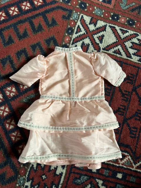 Petite robe pour poupée ancienne Jumeau et autre