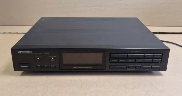 Pioneer F-676 Tuner - FM/AM Digital Synthesizer Tuner