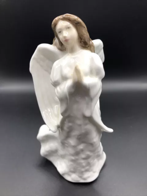 Royal Doulton Angel Figurine Hn3733 Bone China 6" Vintage 1996 Christmas Angel