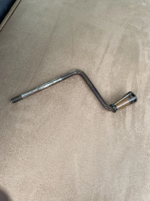 HMV (His Master's Voice) winding handle for table and cabinet gramophones