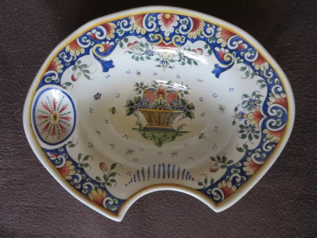 Plat a barbe faience de Desvres R. Delarue decor Rouen