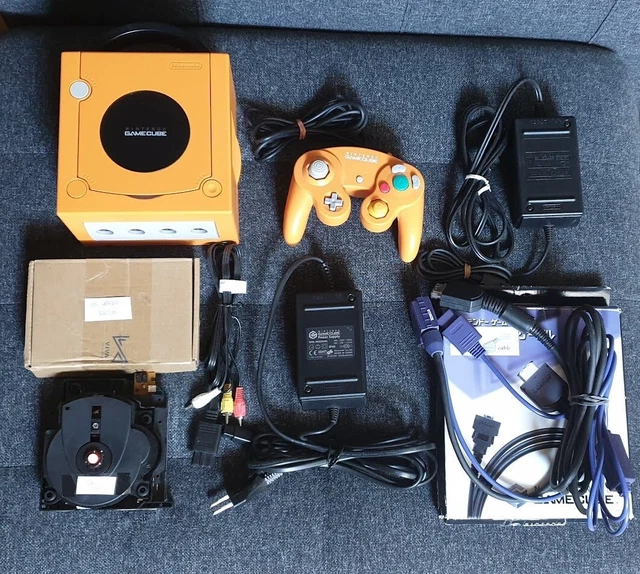 Console Nintendo Gamecube JPN DOL-001 Orange + GC Loader Lite/SD2SP2 + 1 manette