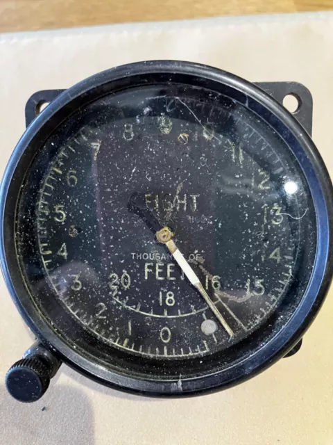 VINTAGE AIRCRAFT ITEMS. 1 of 9. ALTIMETER FROM AIR MINISTRY RAF. NO RESERVE