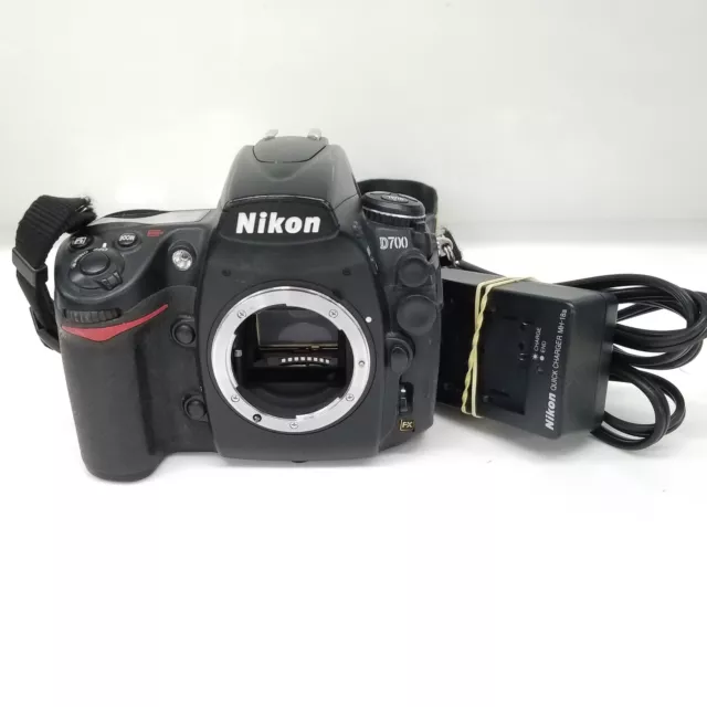 Nikon D700 12.1MP Full Frame DSLR Camera Body Only