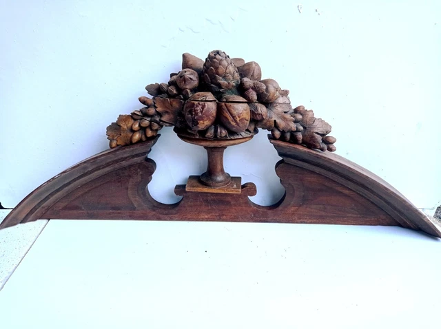Fronton de porte bois sculpté main ancien 19è Napoléon III. Ht:42cm L:102cm.