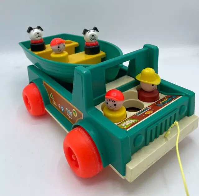 Fisher Price Spiel Figuren mit Auto und Boot retro vintage