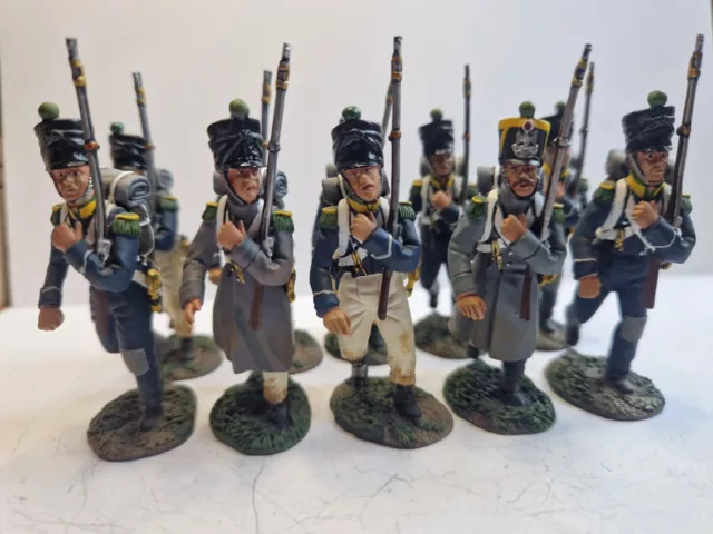 W Britains 10 X French Light Infantry Voltigeurs March Attack 54mm