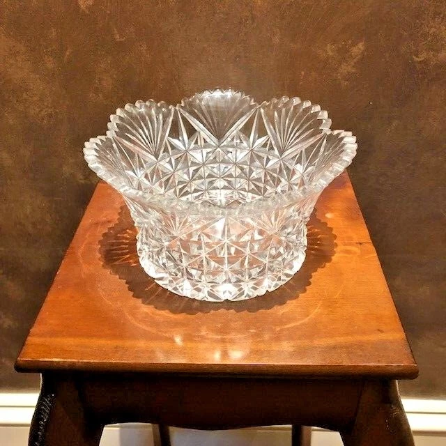 ANTIQUE EARLY 1900S Hand Cut Crystal Bowl with Flared Top Design Saw