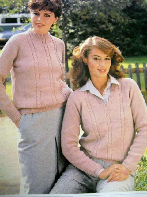 1696 LADIES DK ROUND & V-NECK CABLE SWEATER KNITTING PATTERN 32-42" 81-106cm