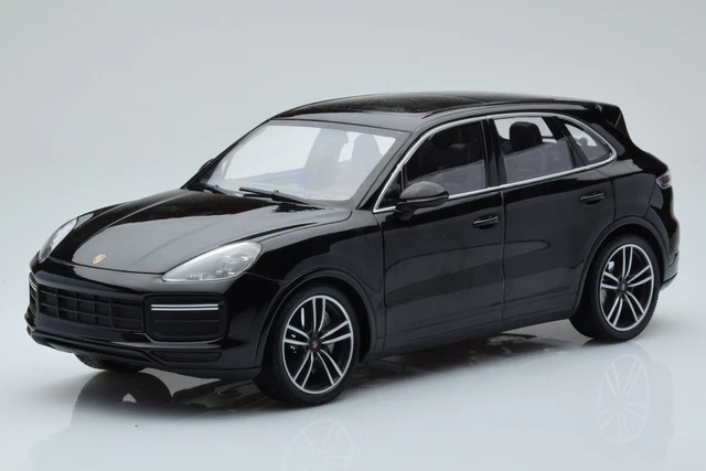 Porsche Cayenne Turbo S Black Metallic Minichamps 1/18
