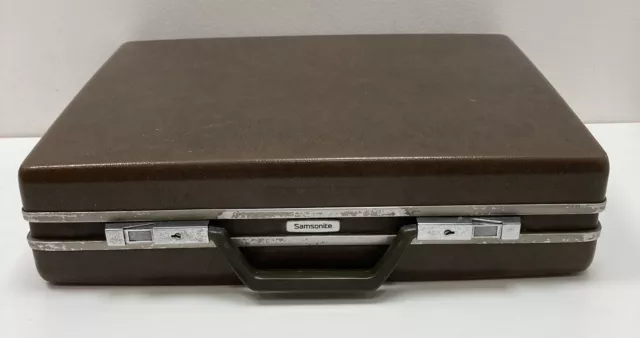 Vintage Hard Shell Samsonite Briefcase. Brown
