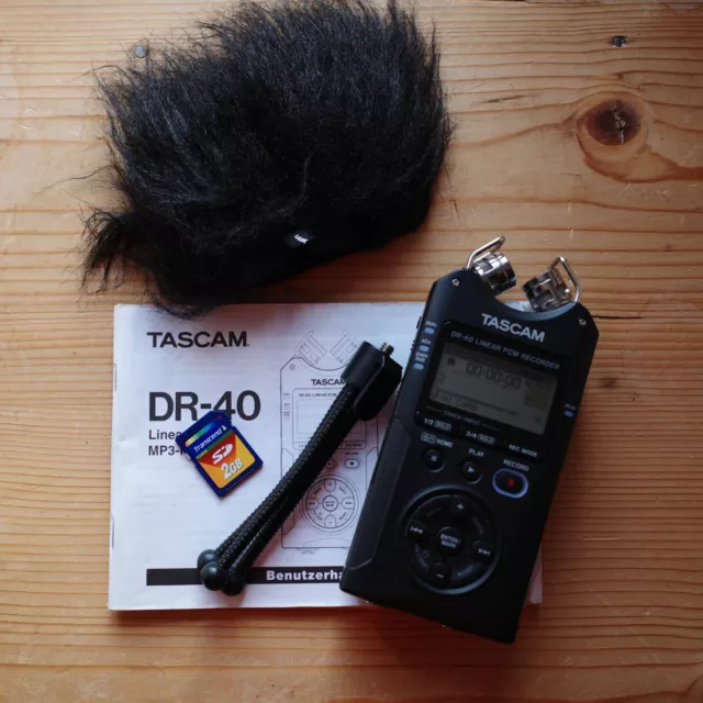 Tascam DR-40, schwarz, linear-pcm-mp3 recorder, gebraucht aber intakt