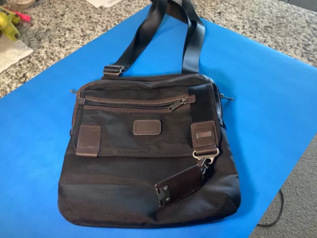 Tumi Alpha Bravo Annapolis Zip Flap Sling, Crossbody, Messenger Bag black nylon 