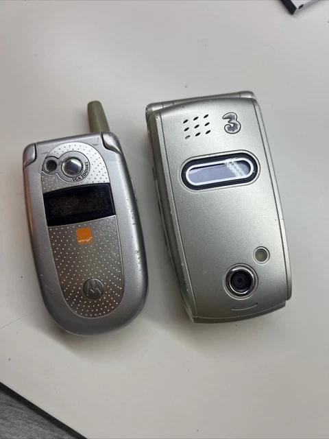 MOTOROLA C975 Silver Rare collectors phone Mobile Cell