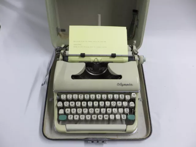 Vintage Olympia SM5 Portable Typewriter With Carry Case Rare Congress Font