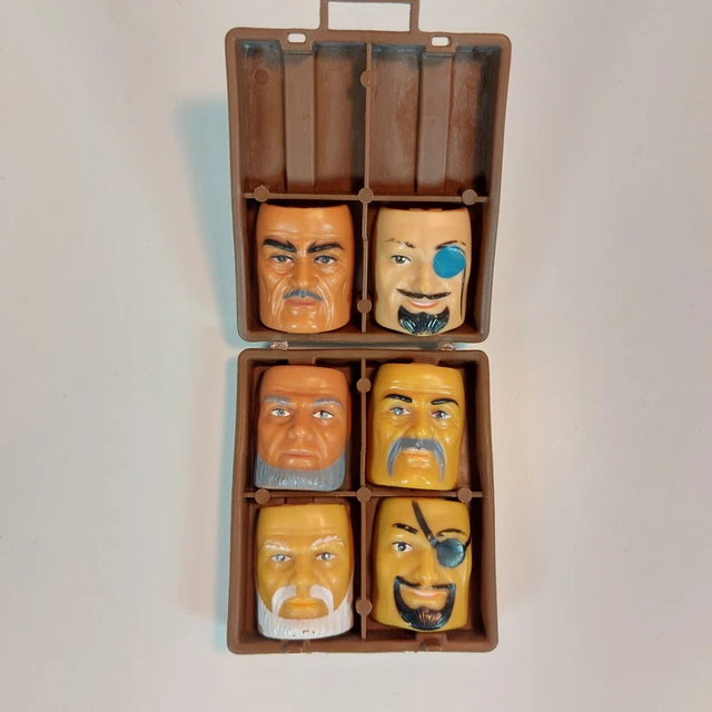 BIG JIM MATTEL AGENT SECRET 004 VALISE 5 visages - Collection
