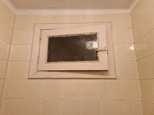 Ventanas de madera blancas